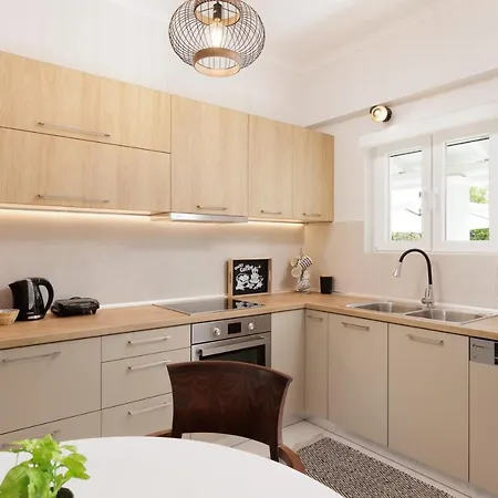 Вилла Walnut House - Peaceful Private Garden