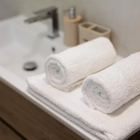 Walnut House - Peaceful Private Garden *