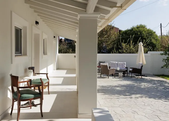 Walnut House - Peaceful Private Garden *