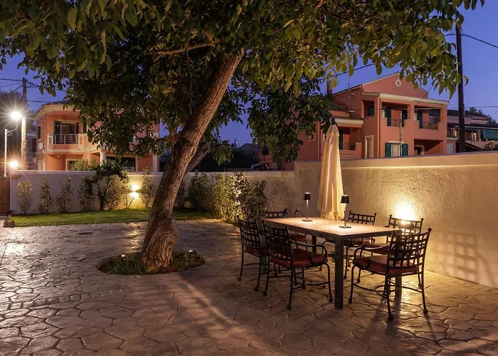 Walnut House - Peaceful Private Garden Villa Alepou