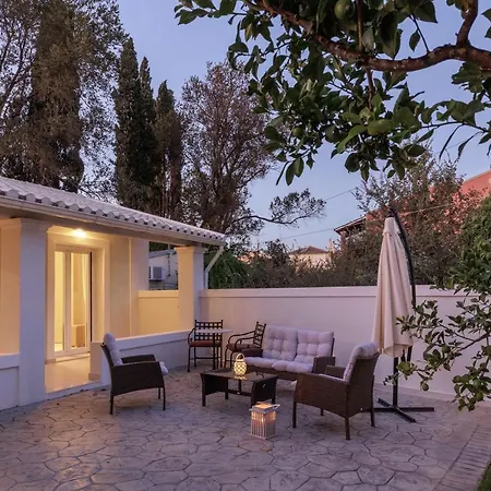 Walnut House - Peaceful Private Garden Alepou