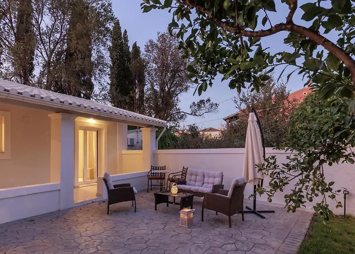Walnut House - Peaceful Private Garden Alepou