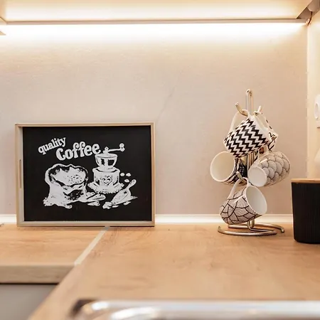 Walnut House - Peaceful Private Garden *