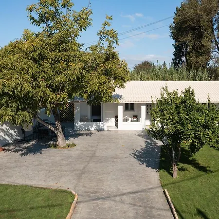 Villa Walnut House - Peaceful Private Garden Alepou